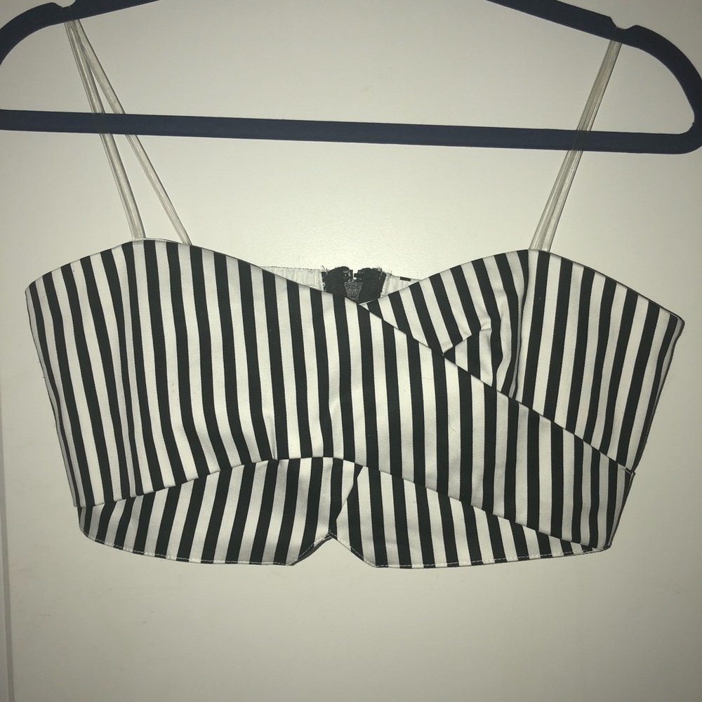Lulu’s Ack and White Striped Crop Top